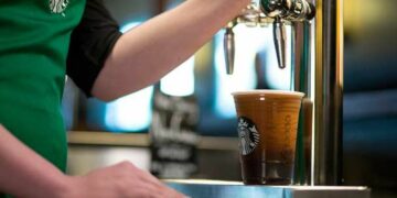 Starbucks décide de réduire ses effectifs dans la région Mena
