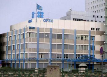 Pétrole: les membres de l’Opep+ annoncent la prolongation des réductions jusqu’en juin