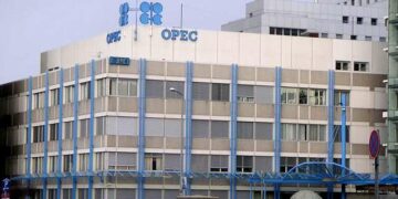 Pétrole: les membres de l’Opep+ annoncent la prolongation des réductions jusqu’en juin