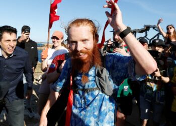 Le Britannique Cook arrive à Cap Angela (Bizerte) en courant… depuis l’Afrique du Sud