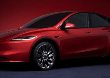 Tesla réduction prévue nombre travailleurs temporaires usine près Berlin