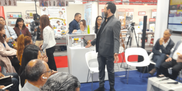 Débat: le livre numérique remplacera-t-il celui imprimé?