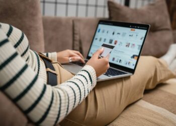 Un projet de loi déposé à l’ARP pour contrôler le commerce sur les réseaux sociaux