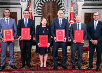 Pour 800 Mtnd, création de deux centrales photovoltaïques à Gafsa et Tataouine