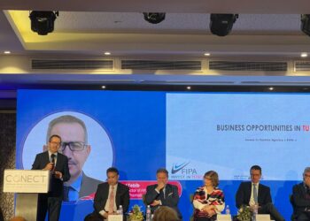 Investissements étrangers: la Tunisie vise les 2,800 millions de dinars en 2024 en IDE