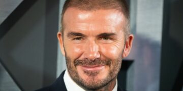 AliExpress Recrute David Beckham Stratégie Marketing Échelle Mondiale