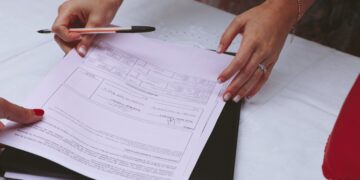 Attention aux ‘faux pas’! Ce que les Tunisiens doivent savoir sur les offres d’emploi à l’étranger