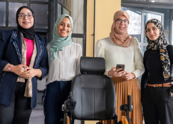 Transformer la mobilité en fauteuil roulant grâce à une interface cerveau-machine: une équipe tunisienne sélectionnée parmi les finalistes du Young Inventors Prize 2024