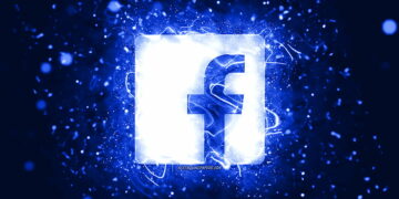 Facebook encore populaire chez jeunes adultes