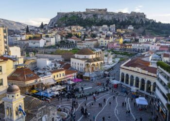 La Grèce passe à une semaine de 6 jours de travail pour les activités 24/7