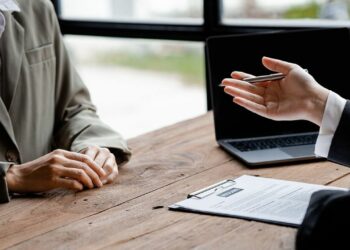 Préparez vos entretiens 3: comment répondre à la question «citez la manière dont vous avez relevé un défi sur votre lieu de travail?»