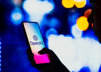 OpenAI valorisée à 100 milliards de dollars, Apple et Nvidia s’apprêtent à entrer dans son capital
