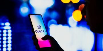 OpenAI valorisée à 100 milliards de dollars, Apple et Nvidia s’apprêtent à entrer dans son capital