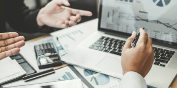 Retarder la publication des comptes semestriels affecte toutes les parties prenantes du marché