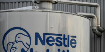 Nestlé cède sa production de crèmes à Lactalis