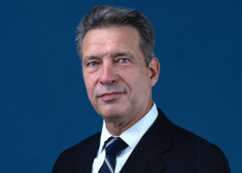 Mark Davis nommé directeur principal de la BERD