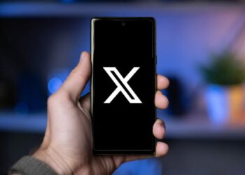 Le réseau social X de retour au Brésil