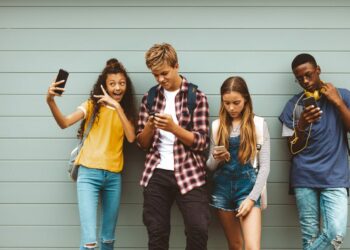 Les géants des réseaux sociaux critiquent l’interdiction australienne pour les moins de 16 ans