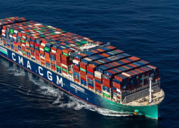 Le géant français CMA CGM envisage de s’installer au Maroc pour échapper à la taxe française