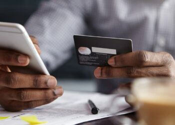 Vous détenez un actif à l’étranger? Un face-à-face avec le fisc tunisien est désormais plus probable