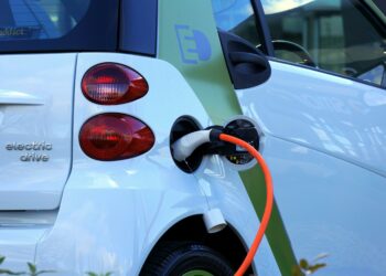 70 voitures électriques au profit des établissements publics