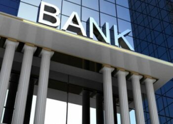 7 banques françaises dégradées par Moody’s…