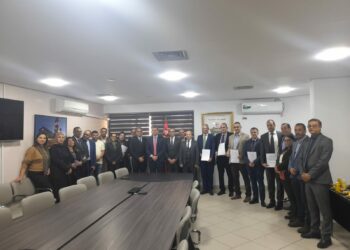 Signature de 10 contrats pour de nouveaux projets photovoltaïques: une étape clé vers la transition énergétique