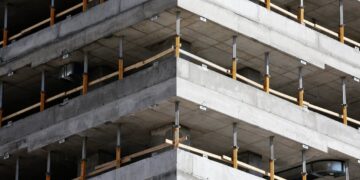 Samir Abdelhafidh: les retards dans les projets coûtent à l’État