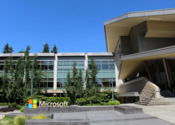 Microsoft va investir 80 milliards de dollars dans des centres de données IA en 2025