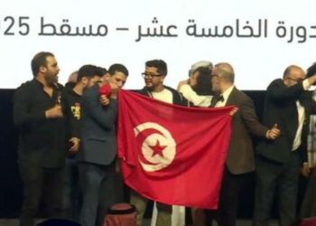 “Toxic paradise” triomphe au Festival du Théâtre Arabe et poursuit son ascension internationale