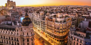 Voici les 5 villes qui séduisent les grandes fortunes en 2025