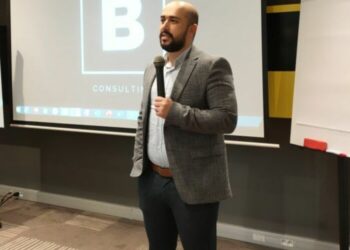 Comment réussir sa transformation digitale sans perdre la touche humaine: interview avec Ahmed Ben Hamouda
