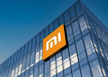 Xiaomi propose une berline électrique de luxe 35 % moins chère que prévu