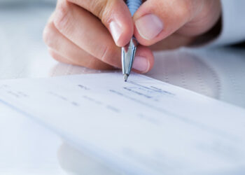 Chute libre dans la moyenne quotidienne des chèques traités