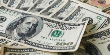 Le dollar s’affaiblit, contrairement aux attentes