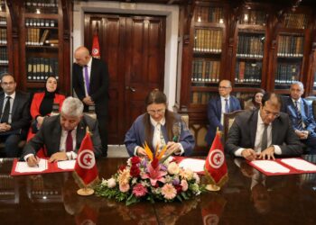 Sept accords signés pour financer la création de projets et l’emploi en Tunisie