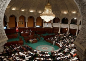 L’ARP adopte la loi encadrant les contrats de travail et interdisant la sous-traitance