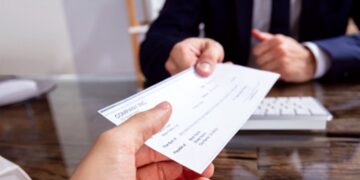 Le Maroc changera aussi sa réglementation des chèques