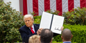 Trump impose un droit de douane de 25% sur les produits tunisiens dès le 1er août 2025, sauf si…