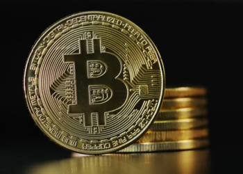 Le bitcoin dépasse 124 000 dollars, un nouveau record!