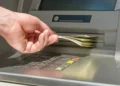 Le retrait moyen par carte bancaire s’est élevé à 222 Tnd au premier semestre 2025