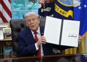 Trump signe un décret pour maintenir TikTok aux États-Unis sous conditions