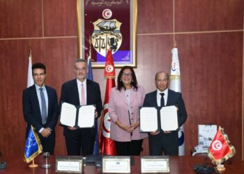 Tunisie-Italie: signature d’une convention de 12 millions d’euros pour appuyer le projet de l’interconnexion électrique ELMED