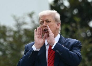 Trump augmente, de nouveau, les droits de douane mondiaux à 15%