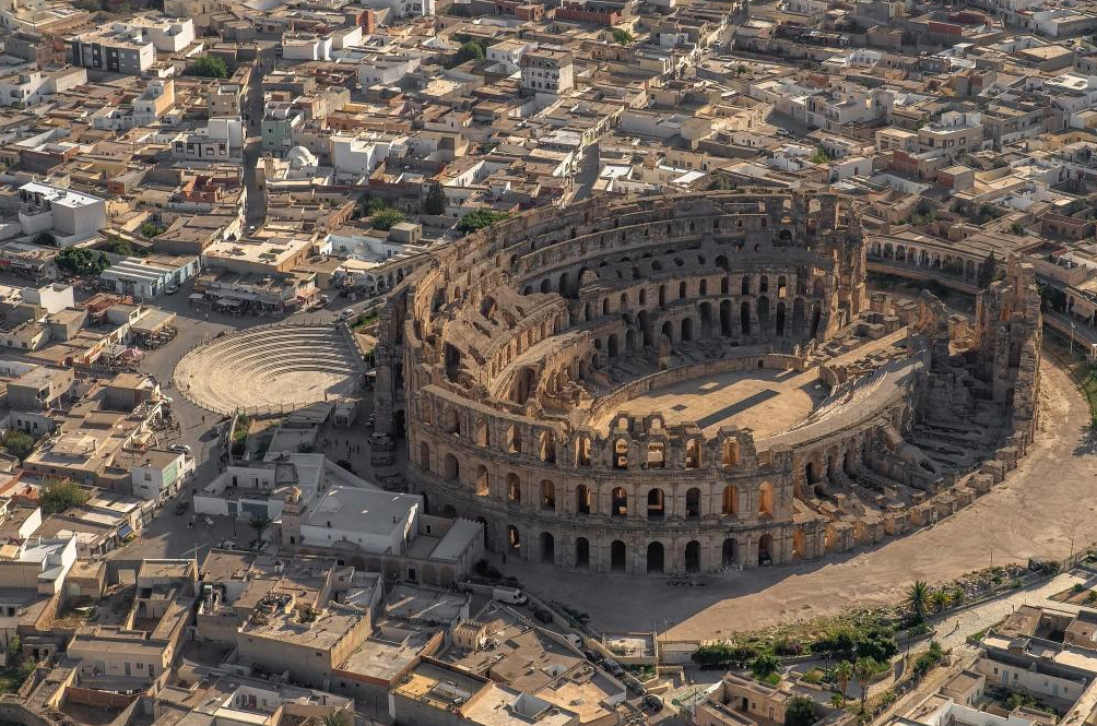 Amphithéâtre d’El Jem vue aerienne Photographer: Skander Zarrad