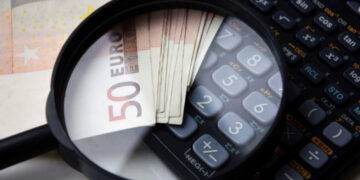 1 687,8 MTND d’investissements dans les services en 2025