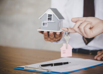 Droits d’enregistrement immobilier: voici ce qui change pour les propriétaires et acheteurs tunisiens