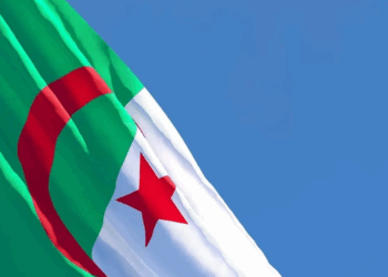 L’Algérie lance une centrale à gaz de 1,38 milliard de dollars et vise des exportations d’électricité vers la Tunisie