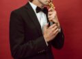 Les Oscars excluent les œuvres générées par intelligence artificielle de leurs compétitions