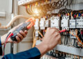 Face aux coupures d’électricité, les entreprises demandent des comptes et des solutions durables